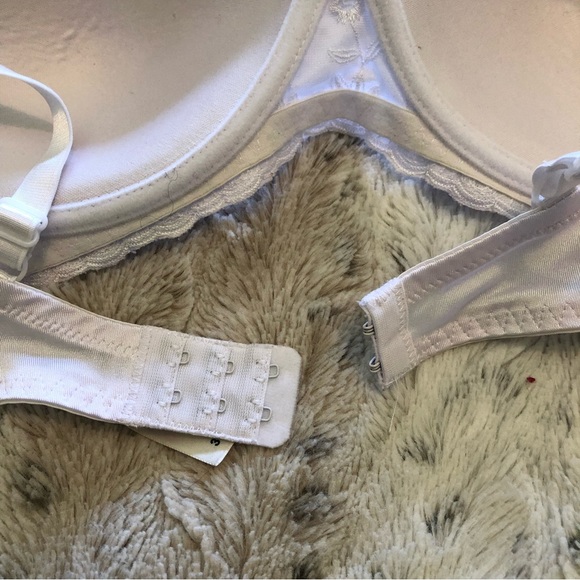 Vintage Carol Reed white wireless bra 36B - Picture 4 of 5